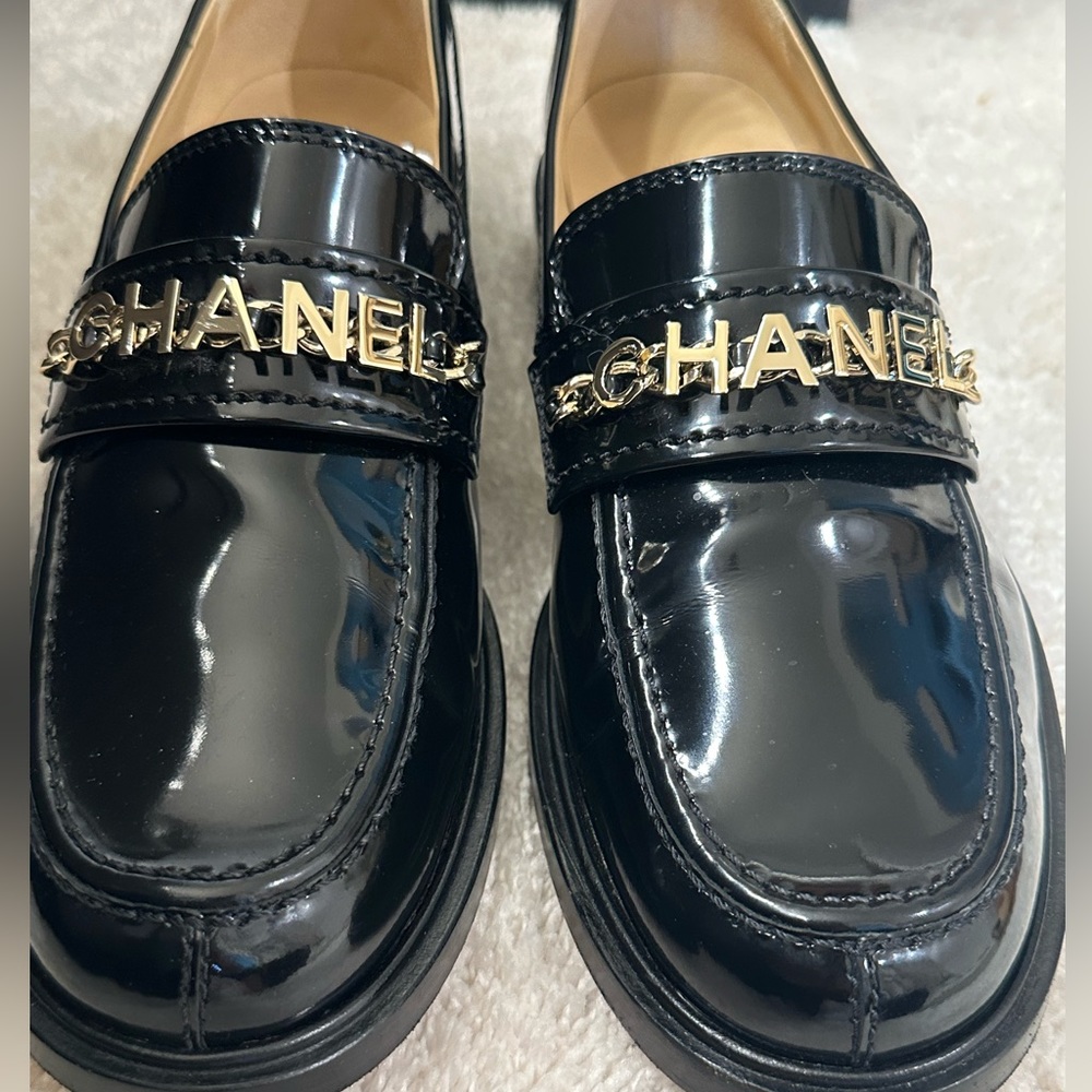 Chanel leather patent loafer